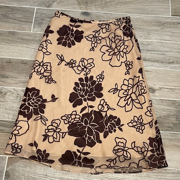 Nine and Company midi skirt - Picture 1 of 5